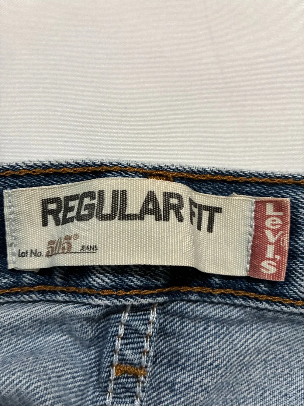 Levi Strauss 505 jeans size 38x34 light wash
